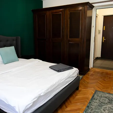 Appartement Color Blv Elisabeta 23 *